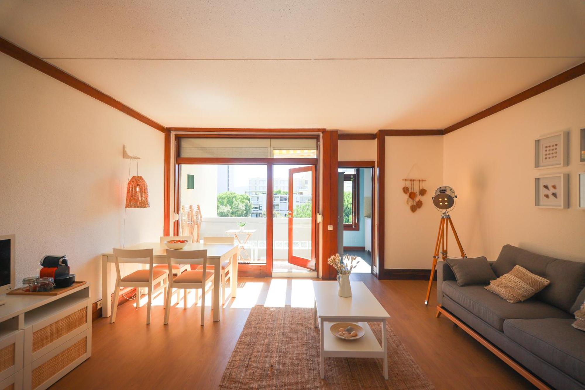 Sunny Apartment